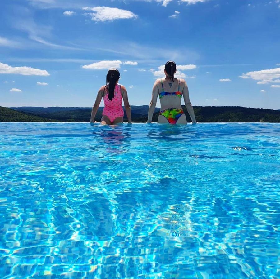 Home Andrea With Infinity Salty Pool Roč Exteriör bild